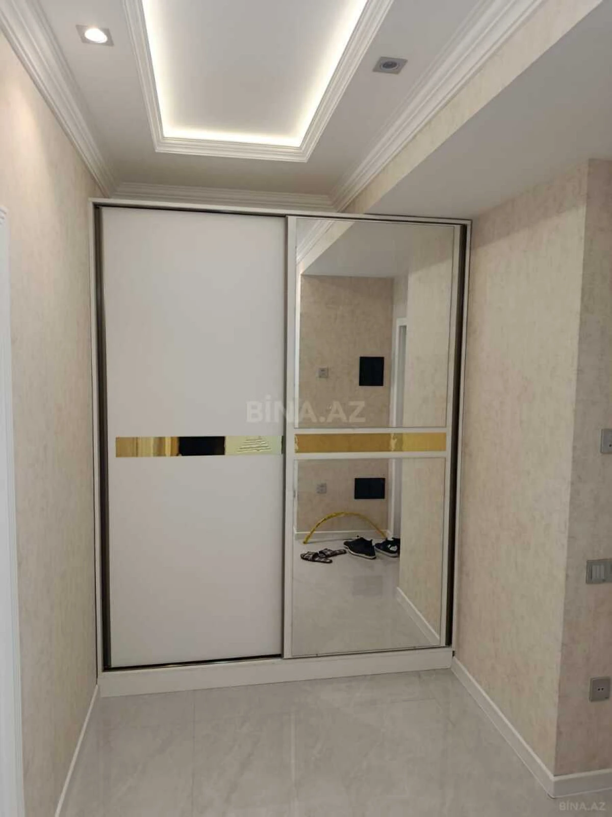 Satılır 3 otaqlı mənzil 120 m²