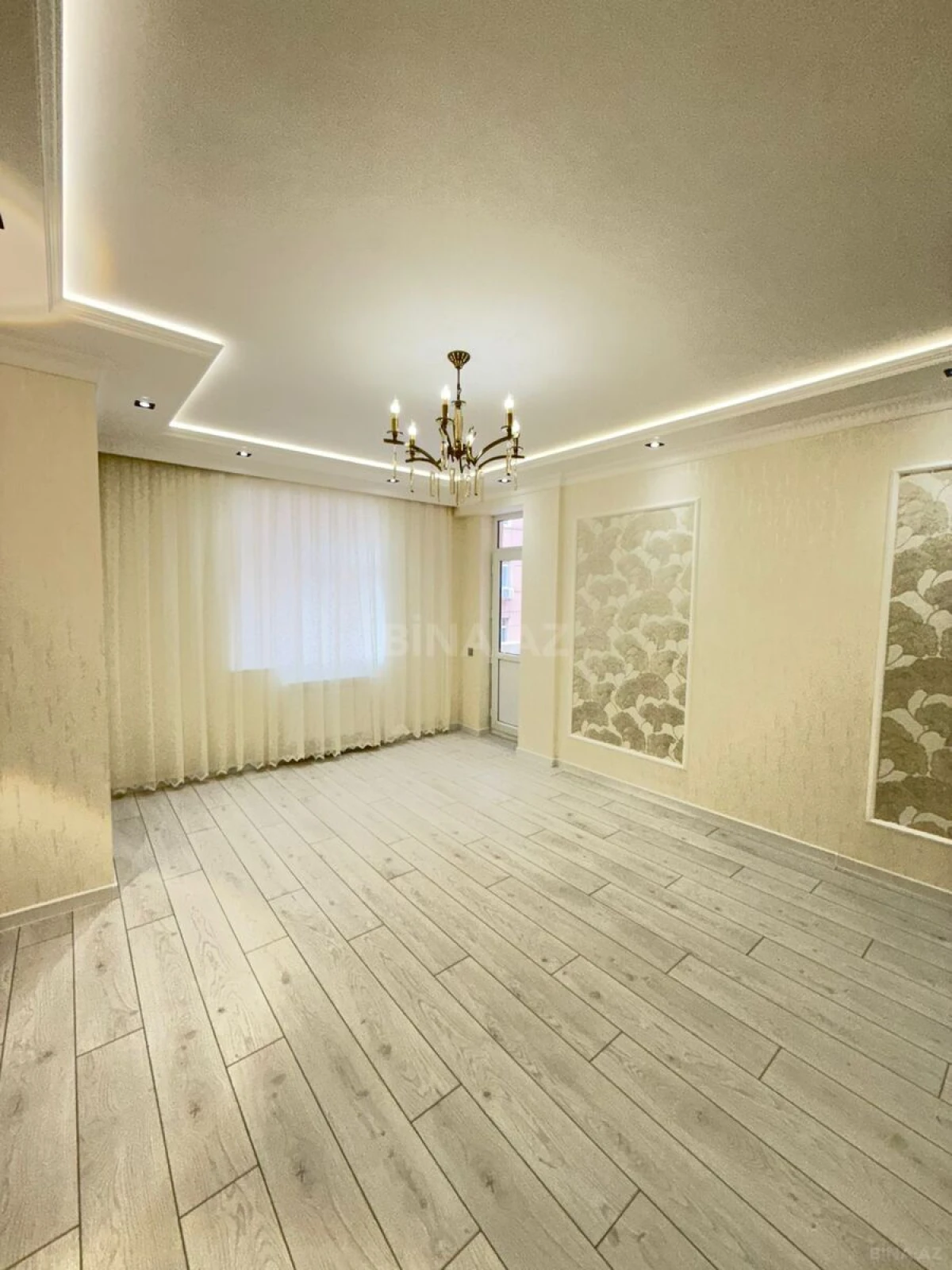 Satılır 3 otaqlı mənzil 120 m²