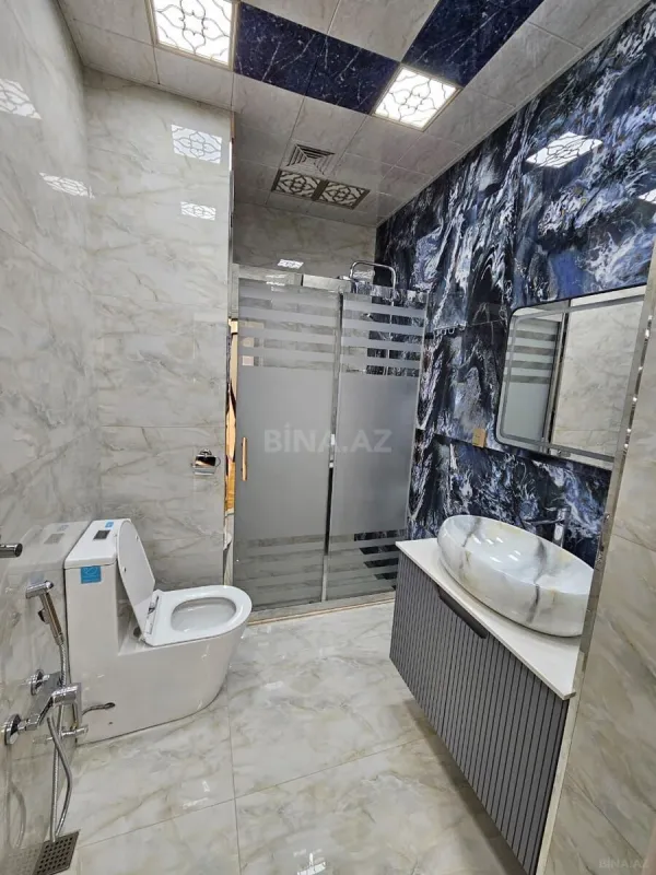Kirayə verilir 3 otaqlı mənzil 180 m²
