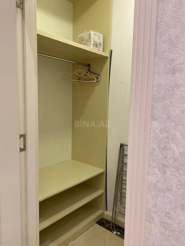 Kirayə verilir 3 otaqlı mənzil 175 m²