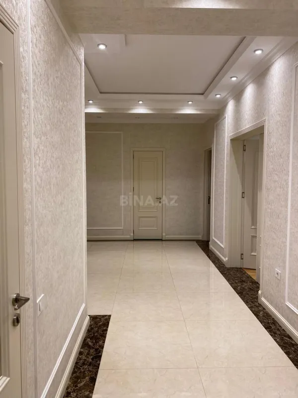 Kirayə verilir 3 otaqlı mənzil 175 m²