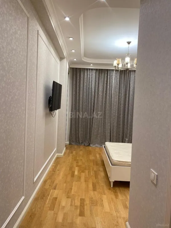 Kirayə verilir 3 otaqlı mənzil 175 m²