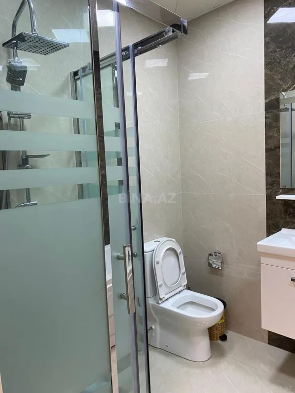 Kirayə verilir 3 otaqlı mənzil 175 m²