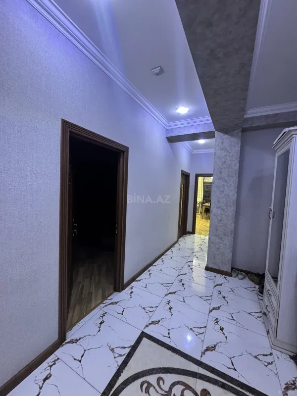 Satılır 3 otaqlı mənzil 105 m²