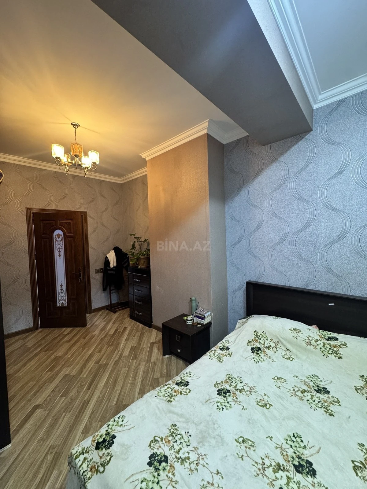 Satılır 3 otaqlı mənzil 105 m²
