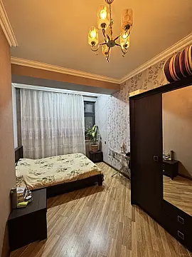 Satılır 3 otaqlı mənzil 105 m²