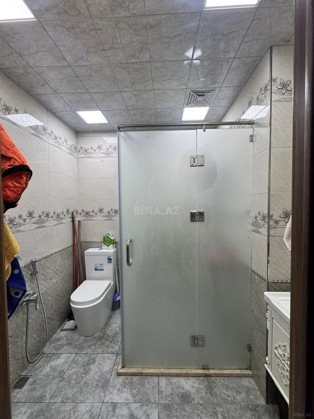 Satılır 3 otaqlı mənzil 105 m²