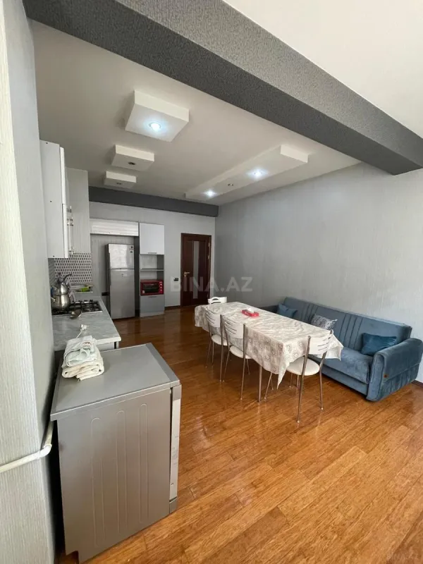 Kirayə verilir 3 otaqlı mənzil 155 m²