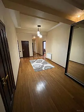 Kirayə verilir 3 otaqlı mənzil 155 m²