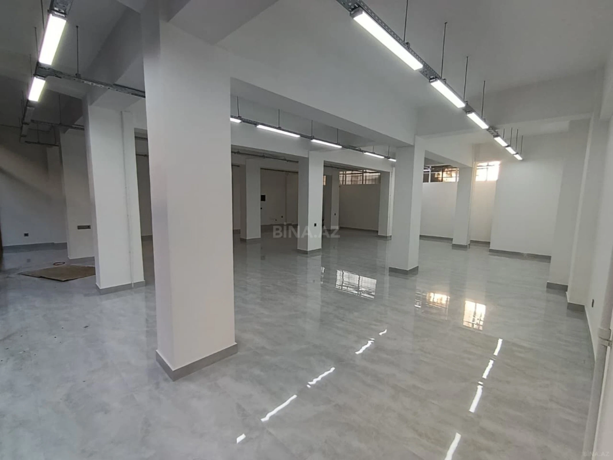 Kirayə verilir obyekt 180 m²