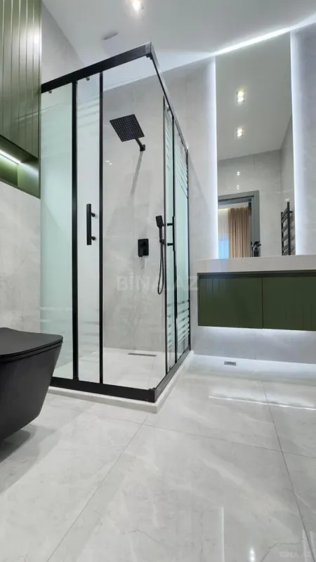 Satılır 5 otaqlı həyət evi 260 m²