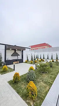 Satılır 5 otaqlı həyət evi 260 m²