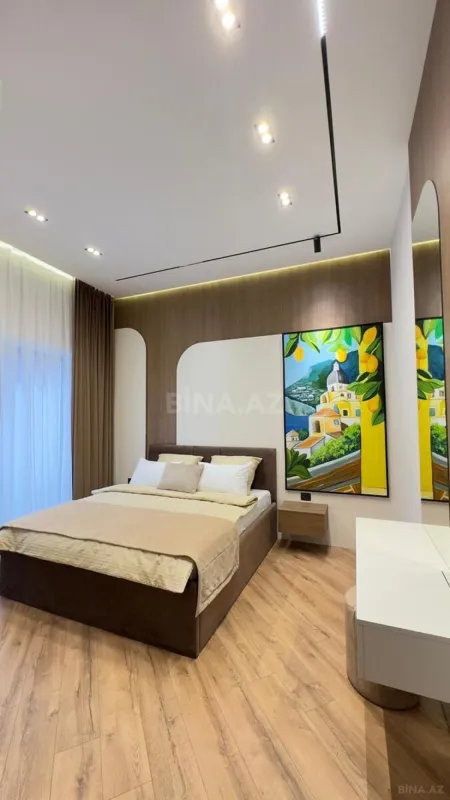 Satılır 5 otaqlı həyət evi 260 m²