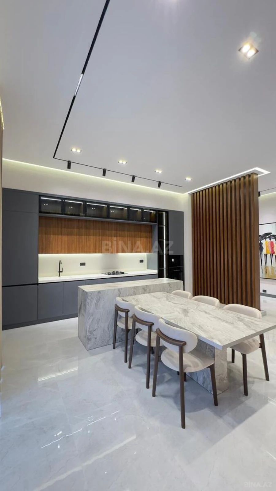 Satılır 5 otaqlı həyət evi 260 m²