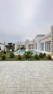 Satılır 5 otaqlı həyət evi 260 m²
