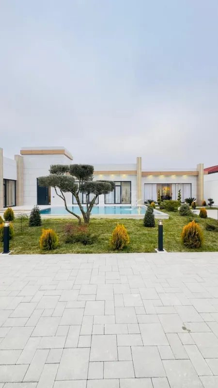 Satılır 5 otaqlı həyət evi 260 m²