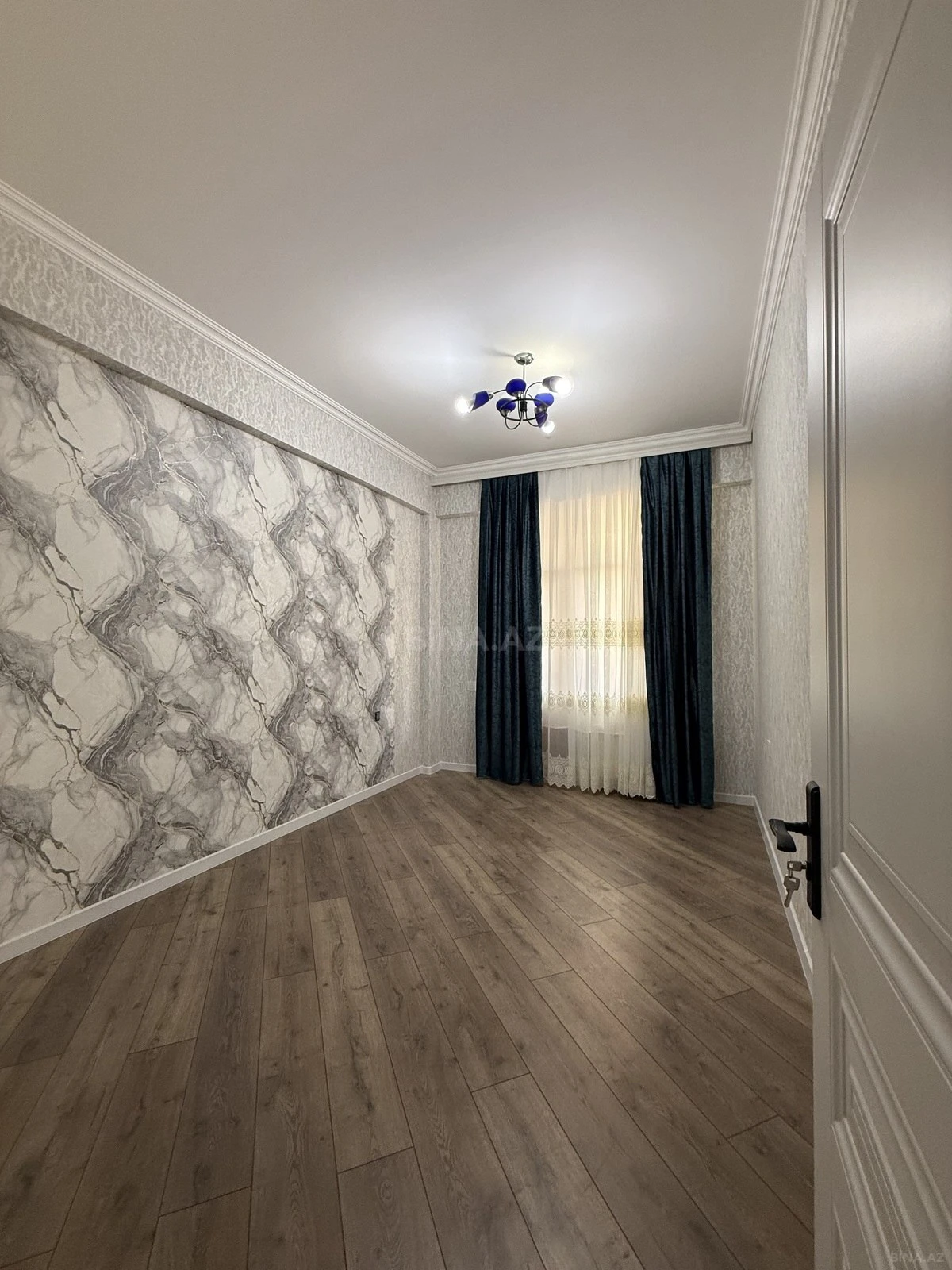 Satılır 2 otaqlı mənzil 85 m²