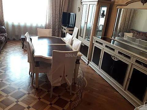 Kirayə verilir 3 otaqlı mənzil 120 m²