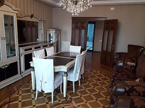 Kirayə verilir 3 otaqlı mənzil 120 m²