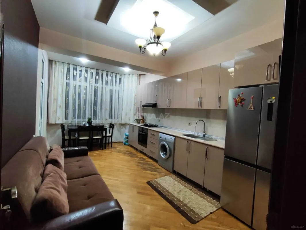Satılır 3 otaqlı mənzil 125 m²