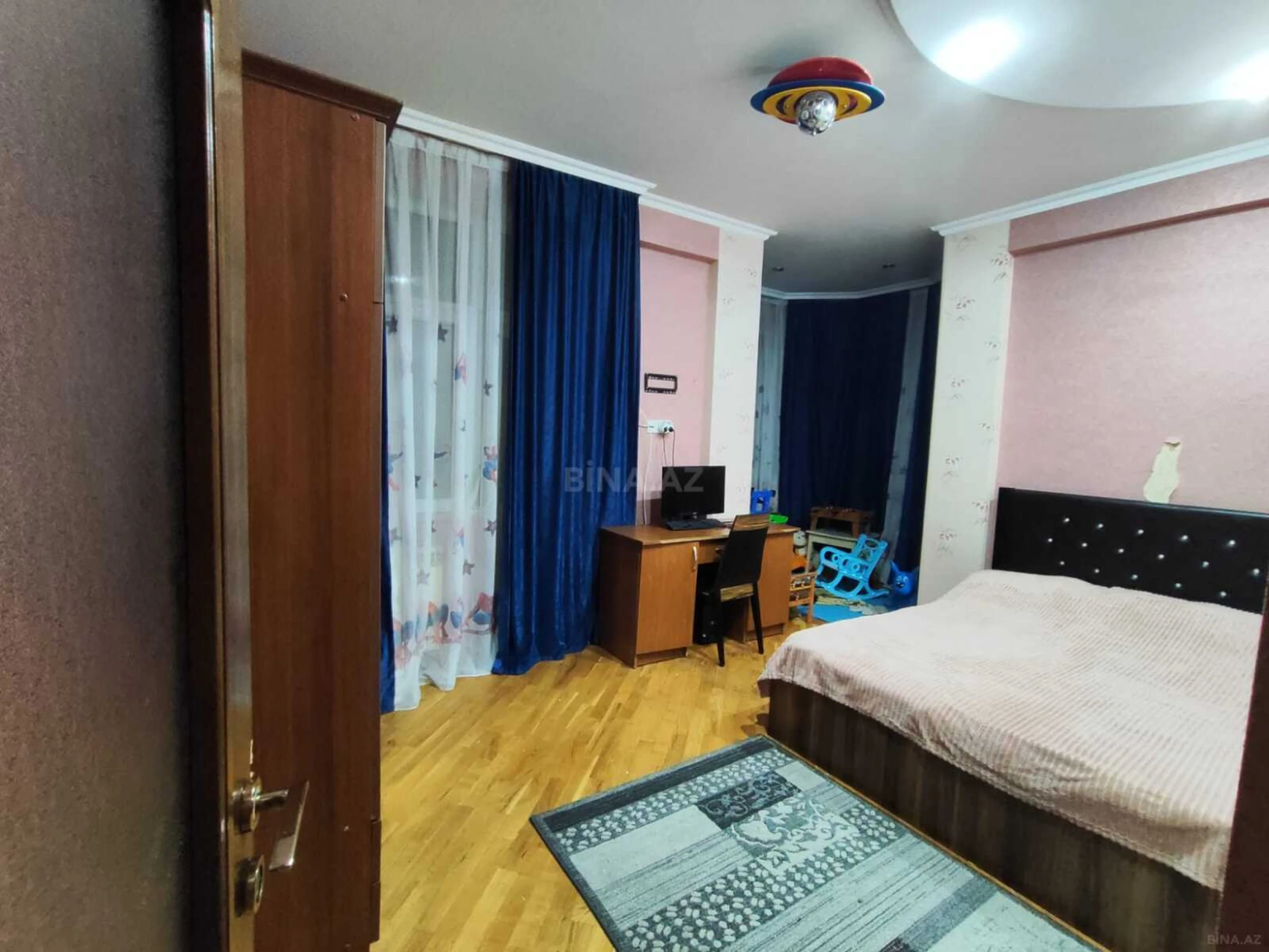 Satılır 3 otaqlı mənzil 125 m²