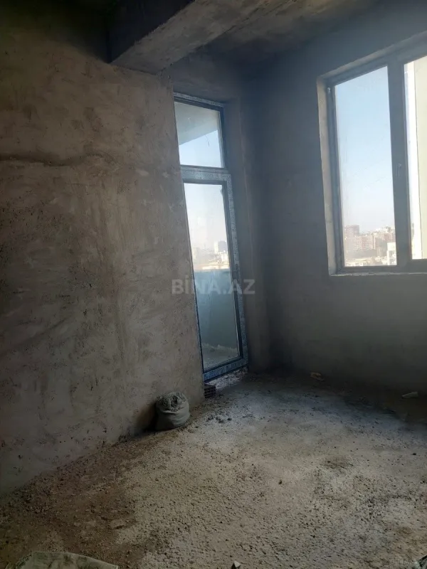 Satılır 2 otaqlı mənzil 82.5 m²