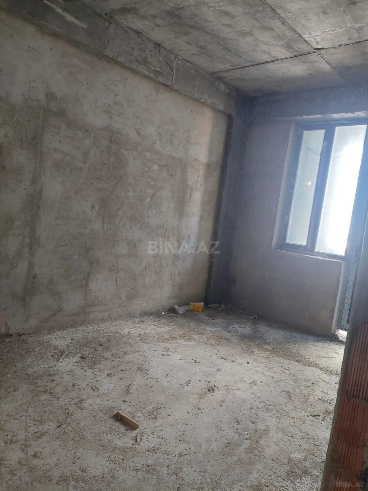 Satılır 2 otaqlı mənzil 82.5 m²