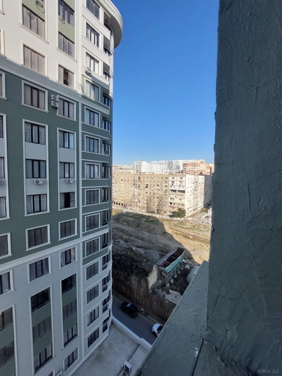 Satılır 2 otaqlı mənzil 82.5 m²