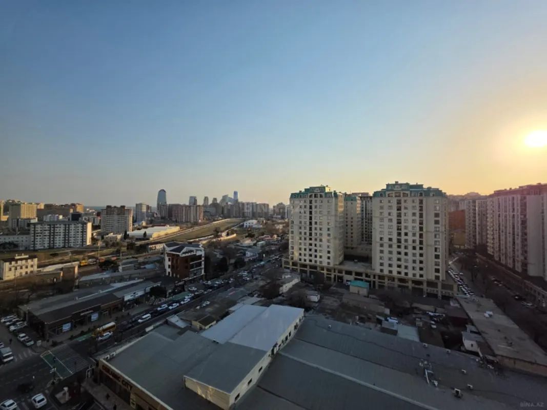 Satılır 3 otaqlı mənzil 120 m²