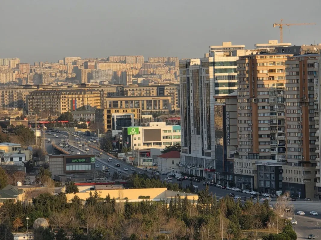 Satılır 3 otaqlı mənzil 120 m²