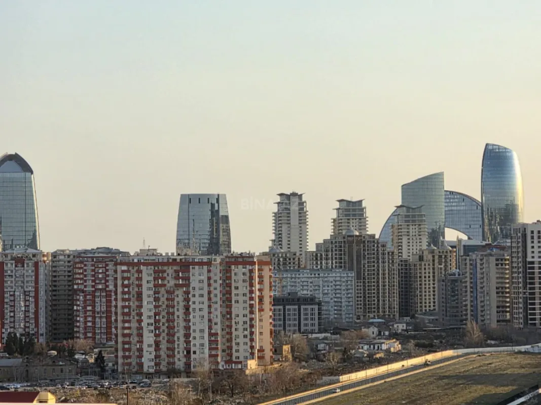 Satılır 3 otaqlı mənzil 120 m²