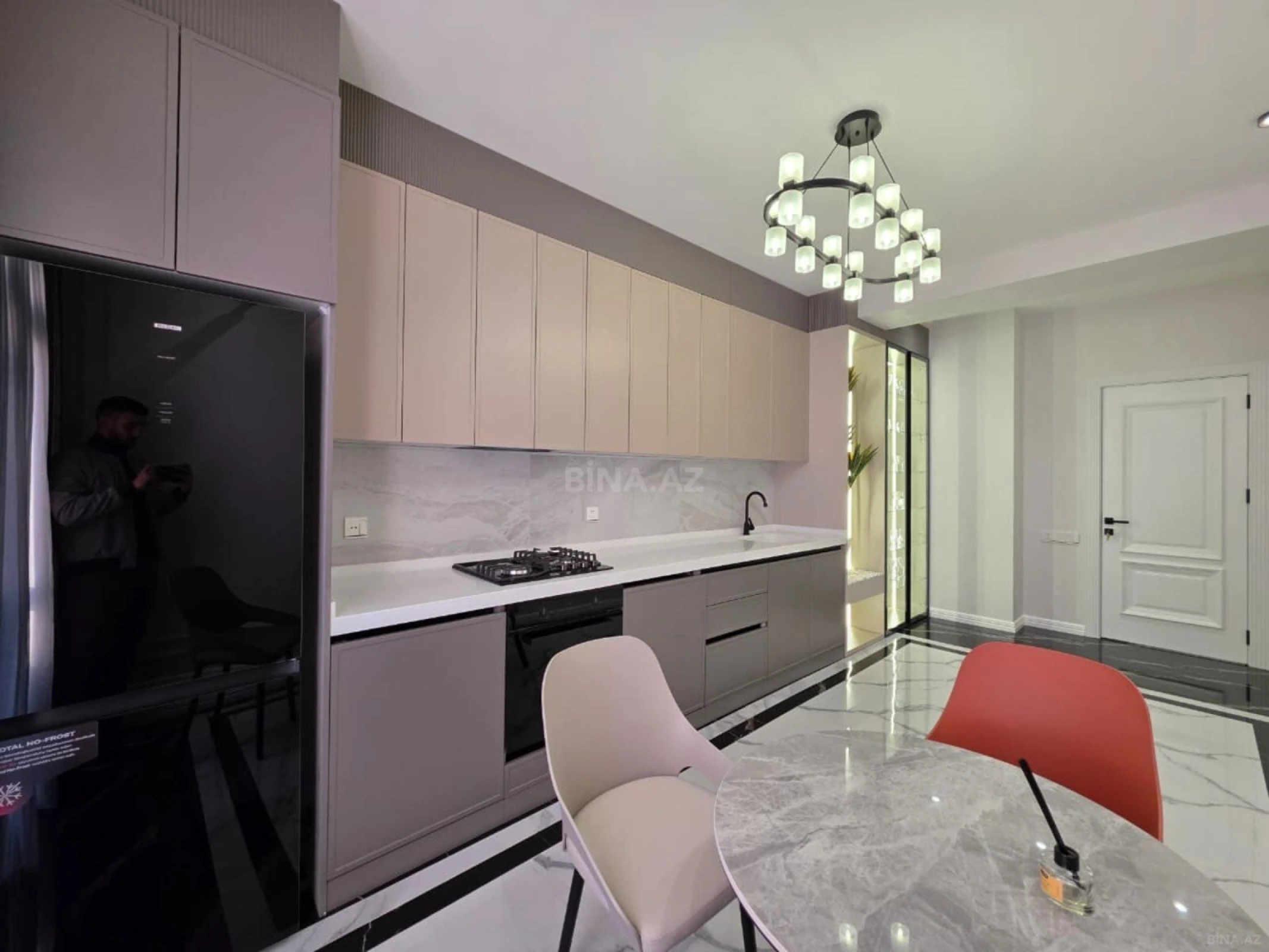 Satılır 3 otaqlı mənzil 120 m²