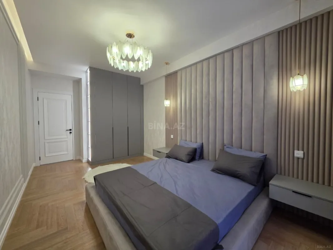 Satılır 3 otaqlı mənzil 120 m²