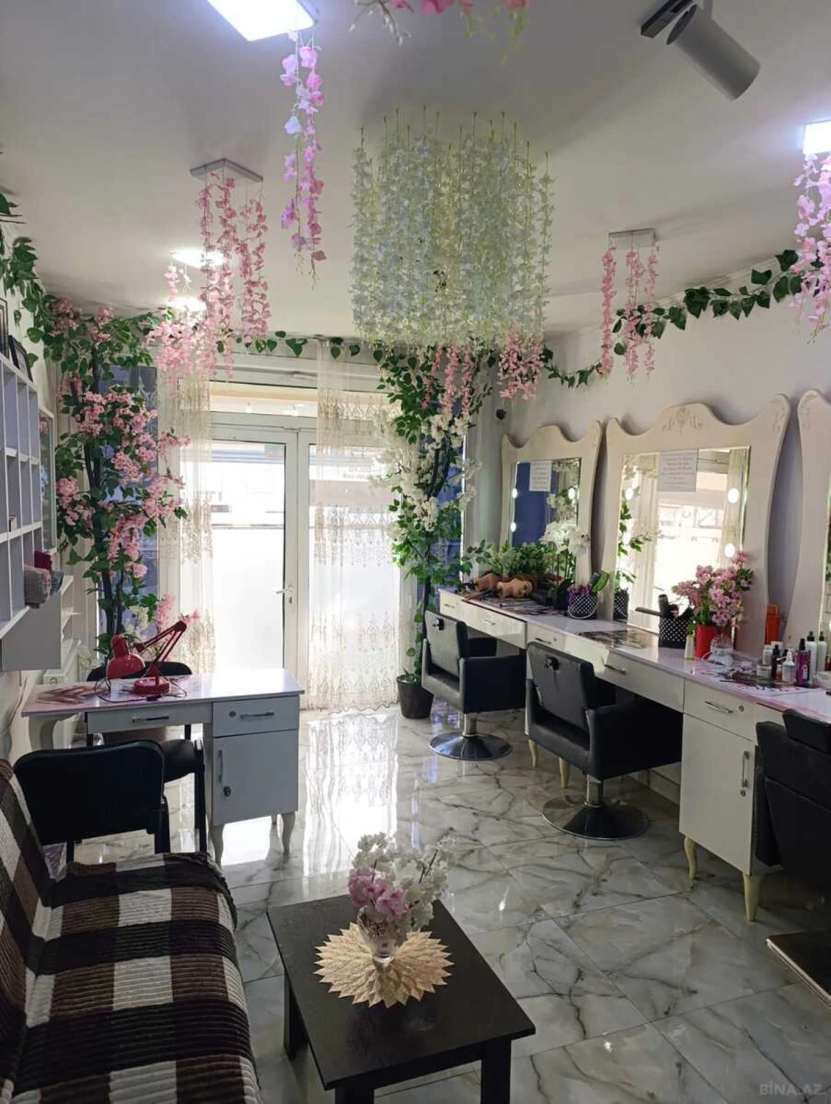 Kirayə verilir obyekt 60 m²