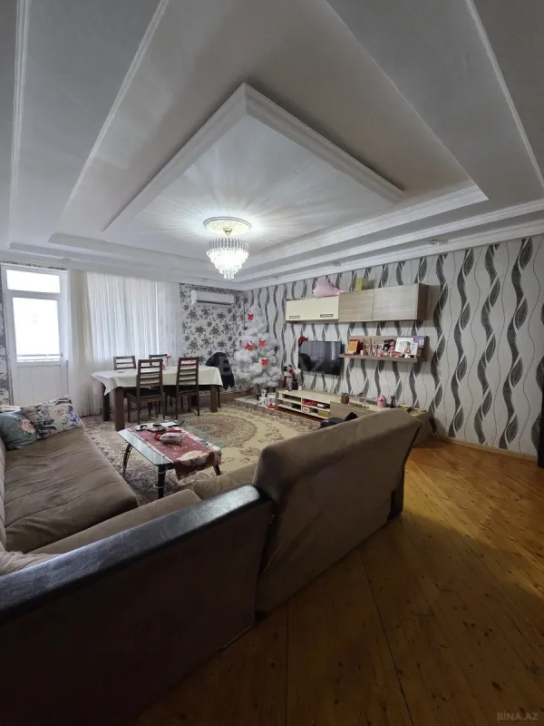 Satılır 3 otaqlı mənzil 82 m²