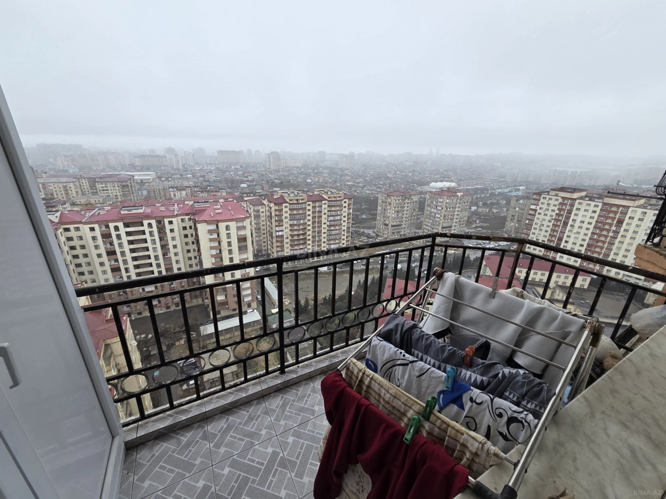 Satılır 3 otaqlı mənzil 82 m²