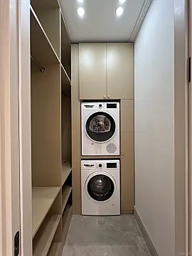 Satılır 4 otaqlı mənzil 165 m²