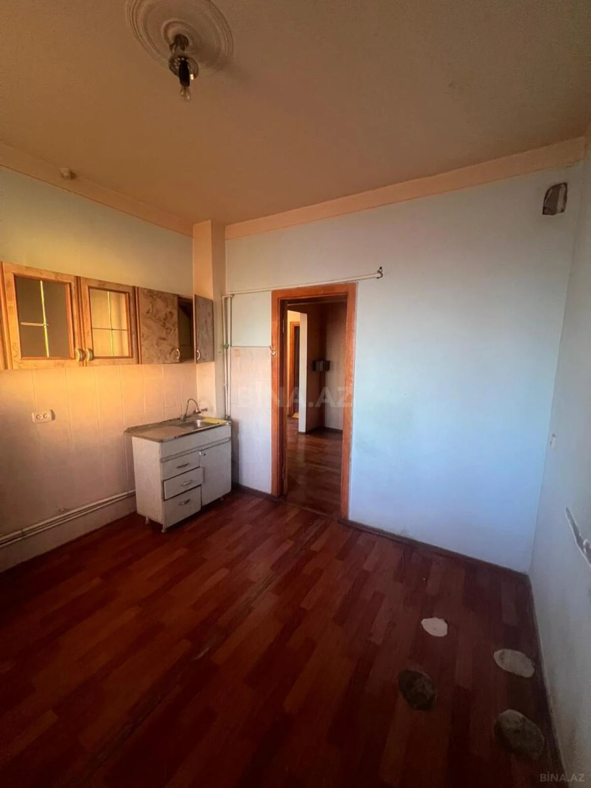 Satılır 5 otaqlı mənzil 103 m²