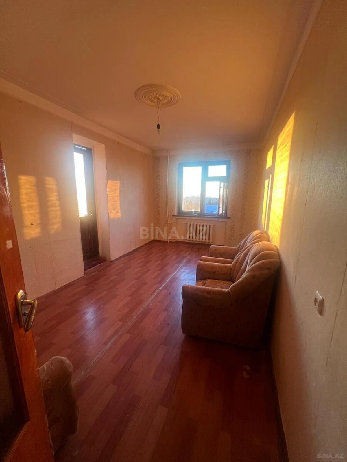 Satılır 5 otaqlı mənzil 103 m²