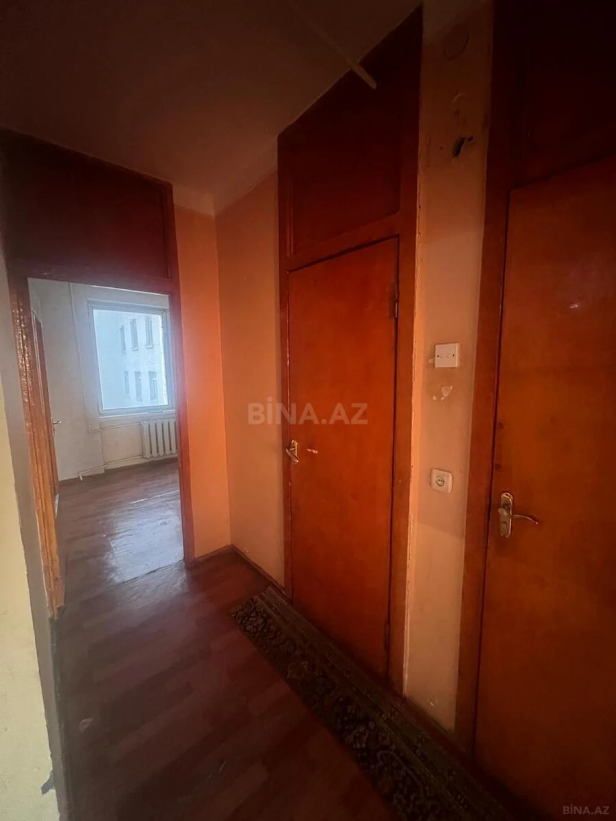 Satılır 5 otaqlı mənzil 103 m²