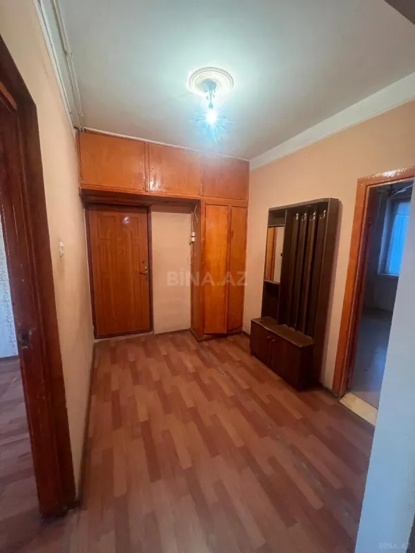Satılır 5 otaqlı mənzil 103 m²