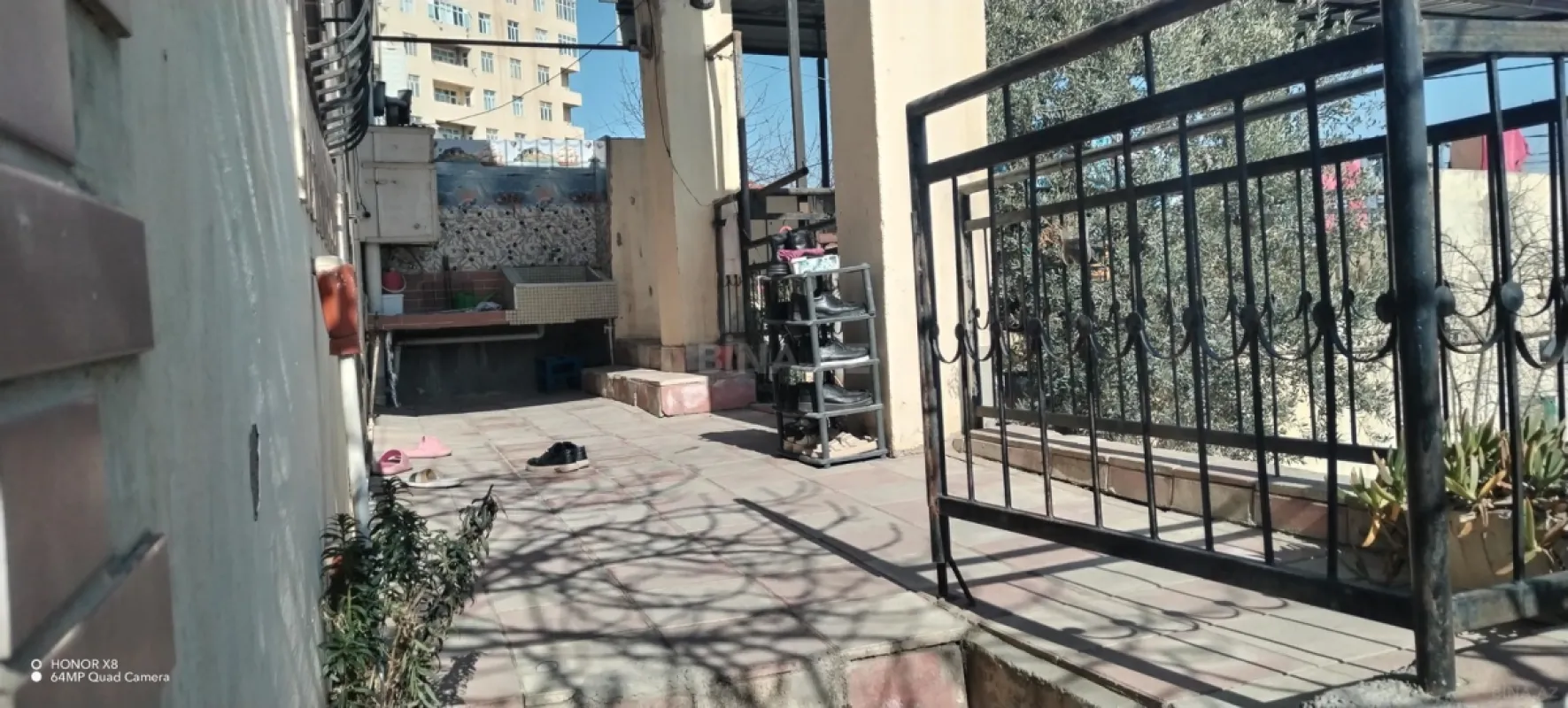 Satılır 5 otaqlı həyət evi 180 m²