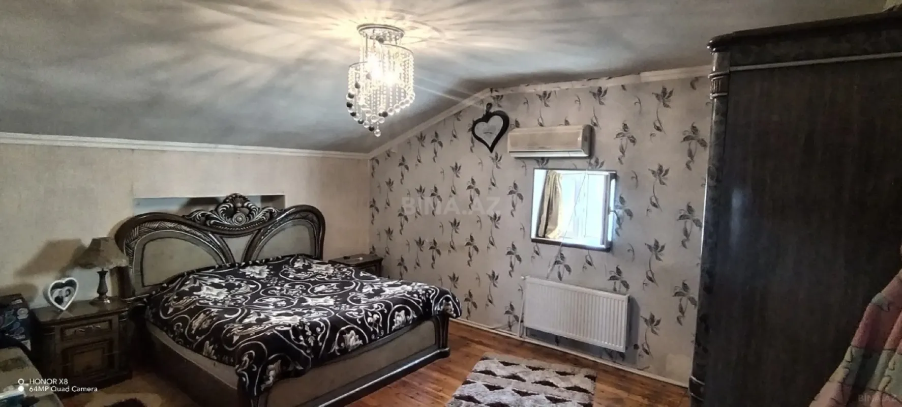 Satılır 5 otaqlı həyət evi 180 m²