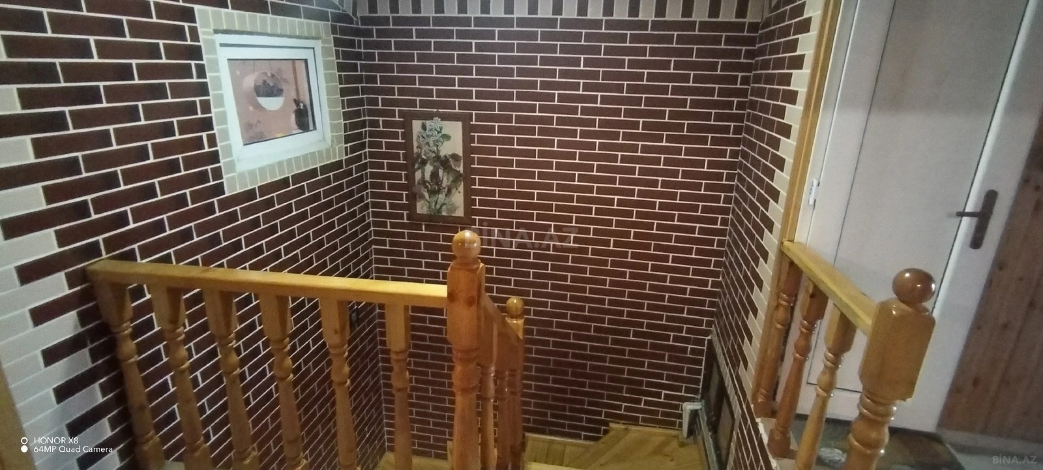 Satılır 5 otaqlı həyət evi 180 m²