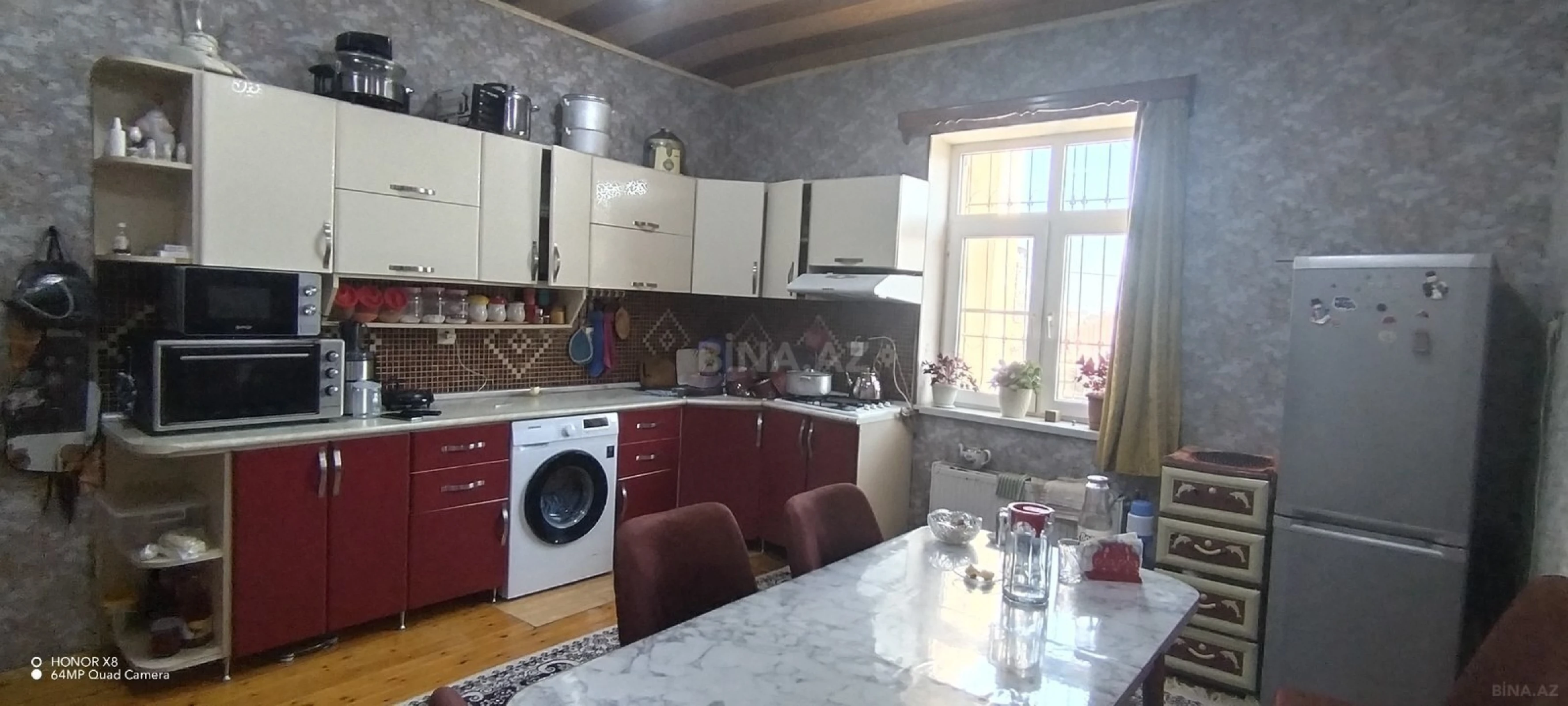 Satılır 5 otaqlı həyət evi 180 m²