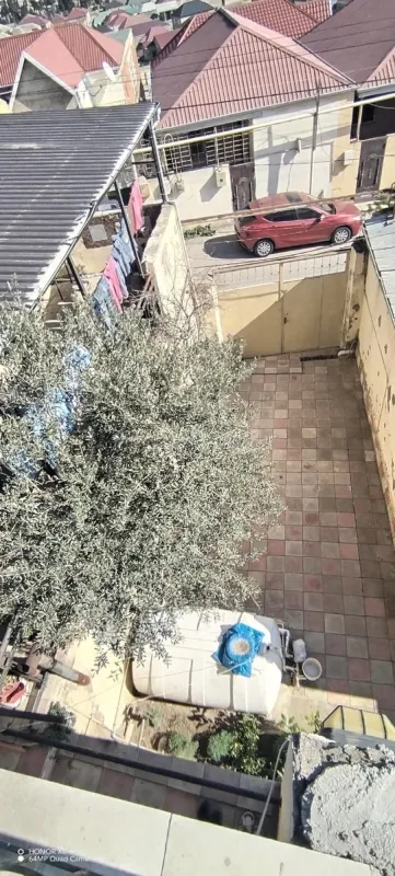 Satılır 5 otaqlı həyət evi 180 m²