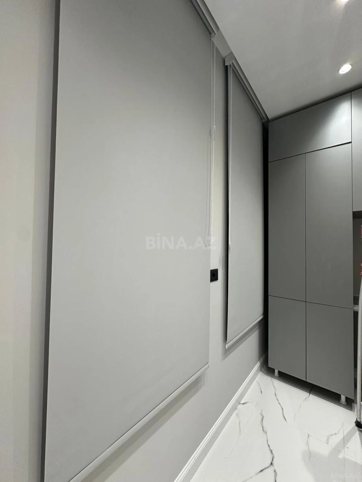 Satılır 4 otaqlı mənzil 208 m²