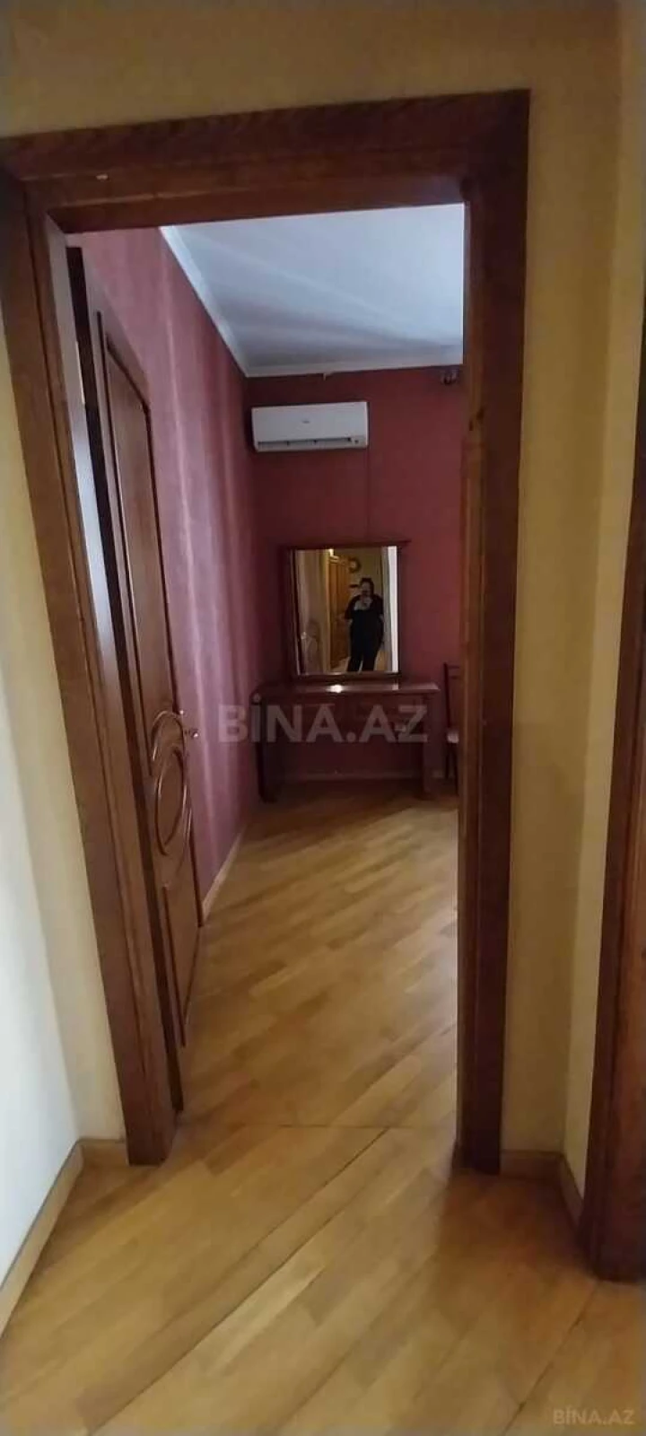 Satılır 3 otaqlı mənzil 125 m²