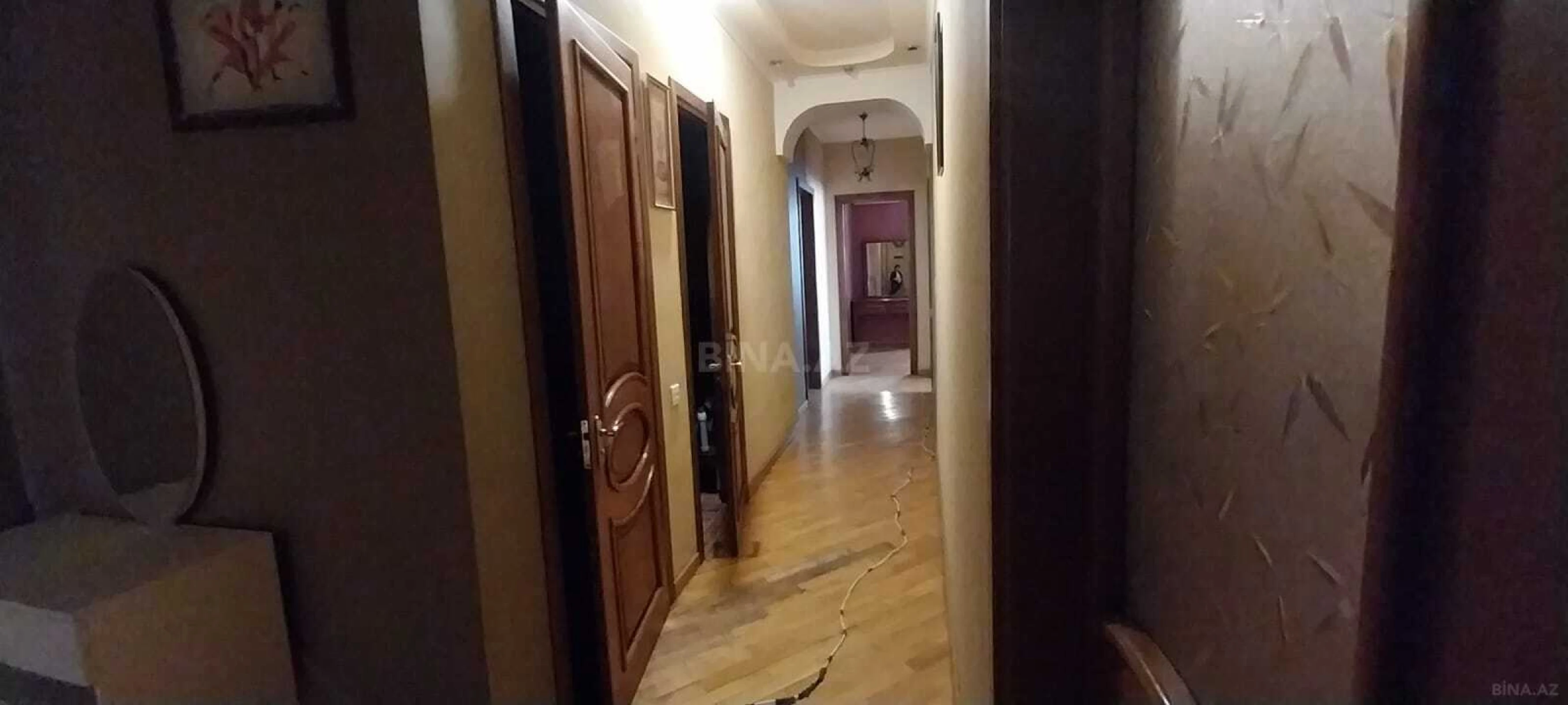 Satılır 3 otaqlı mənzil 125 m²