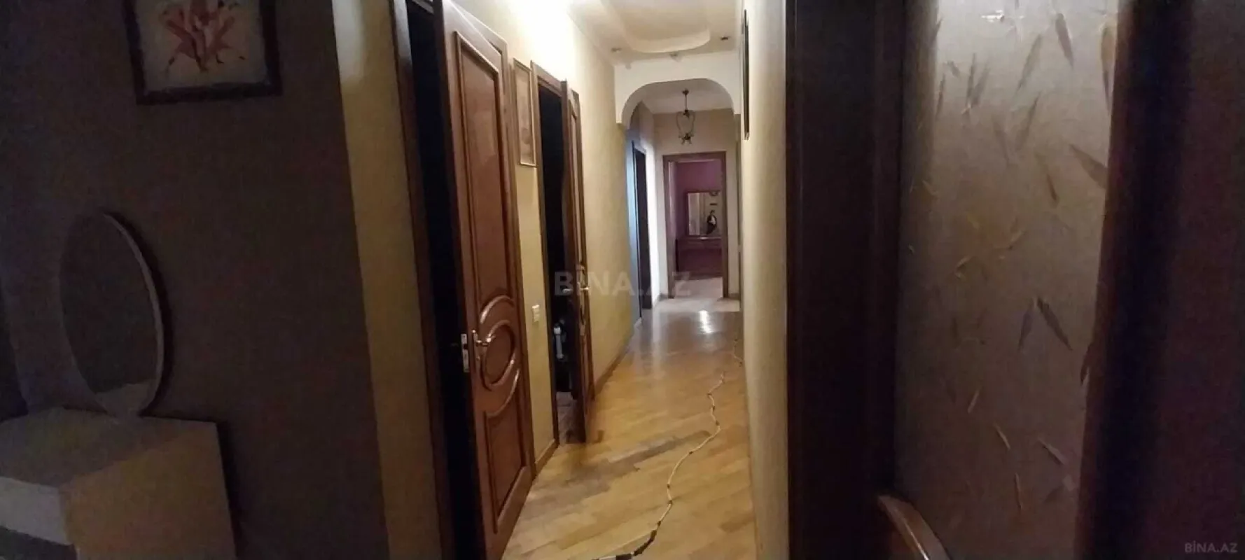 Satılır 3 otaqlı mənzil 125 m²